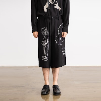 ヨウジヤマモト FW21 シルク インク スケッチ クロップドパンツ メンズ ブラック HX-P40-834-01 Shop ヨウジヤマモト FW21 シルク インク スケッチ クロップドパンツ メンズ ブラック HX-P40-834-01