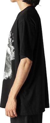 ヨウジヤマモト グラフィックプリント ブラック 半袖クルーネックTシャツ メンズ HS-T95-995-1 Details for ヨウジヤマモト グラフィックプリント ブラック 半袖クルーネックTシャツ メンズ HS-T95-995-1