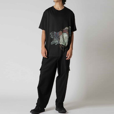 ヨウジヤマモト SS23 ブラック グラフィックプリント クルーネックTシャツ HZ-T24-271-1-03 Shop ヨウジヤマモト SS23 ブラック グラフィックプリント クルーネックTシャツ HZ-T24-271-1-03