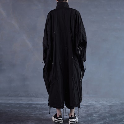 Yohji Yamamoto Unisex Jaket Hitam Lengan Panjang Deconstructed Drawstring. NR-C53-010 Purchase Yohji Yamamoto Unisex Jaket Hitam Lengan Panjang Deconstructed Drawstring. NR-C53-010