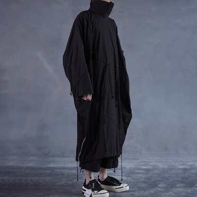 Yohji Yamamoto Unisex Jaket Hitam Lengan Panjang Deconstructed Drawstring. NR-C53-010 Details for Yohji Yamamoto Unisex Jaket Hitam Lengan Panjang Deconstructed Drawstring. NR-C53-010
