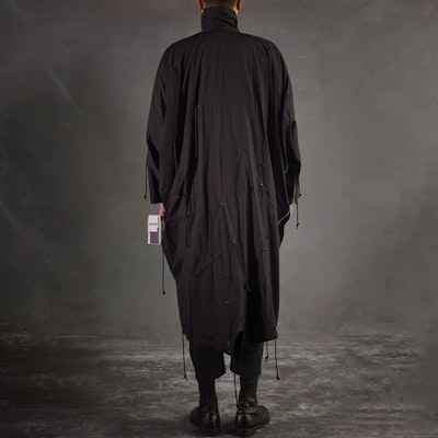 Yohji Yamamoto Unisex Jaket Hitam Lengan Panjang Deconstructed Drawstring. NR-C53-010 Cheap Yohji Yamamoto Unisex Jaket Hitam Lengan Panjang Deconstructed Drawstring. NR-C53-010