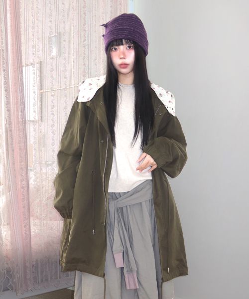 Lookbook Yoohee [ANEDIN X YUHEE] Flower Hoodie Fishtail Jacket - Khaki YHJPGC001KH