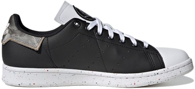 Yoshitoshi Kanemaki x adidas Stan Smith 'Hitam Putih' GY5347 Order Yoshitoshi Kanemaki x adidas Stan Smith 'Hitam Putih' GY5347