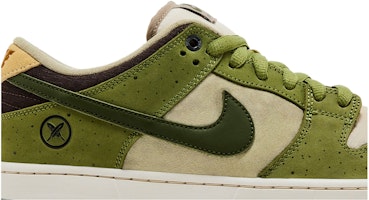 Yuto Horigome x Nike Dunk Low SB 'Asparagus' Sepatu Sneakers HF8022-300 Shop Yuto Horigome x Nike Dunk Low SB 'Asparagus' Sepatu Sneakers HF8022-300