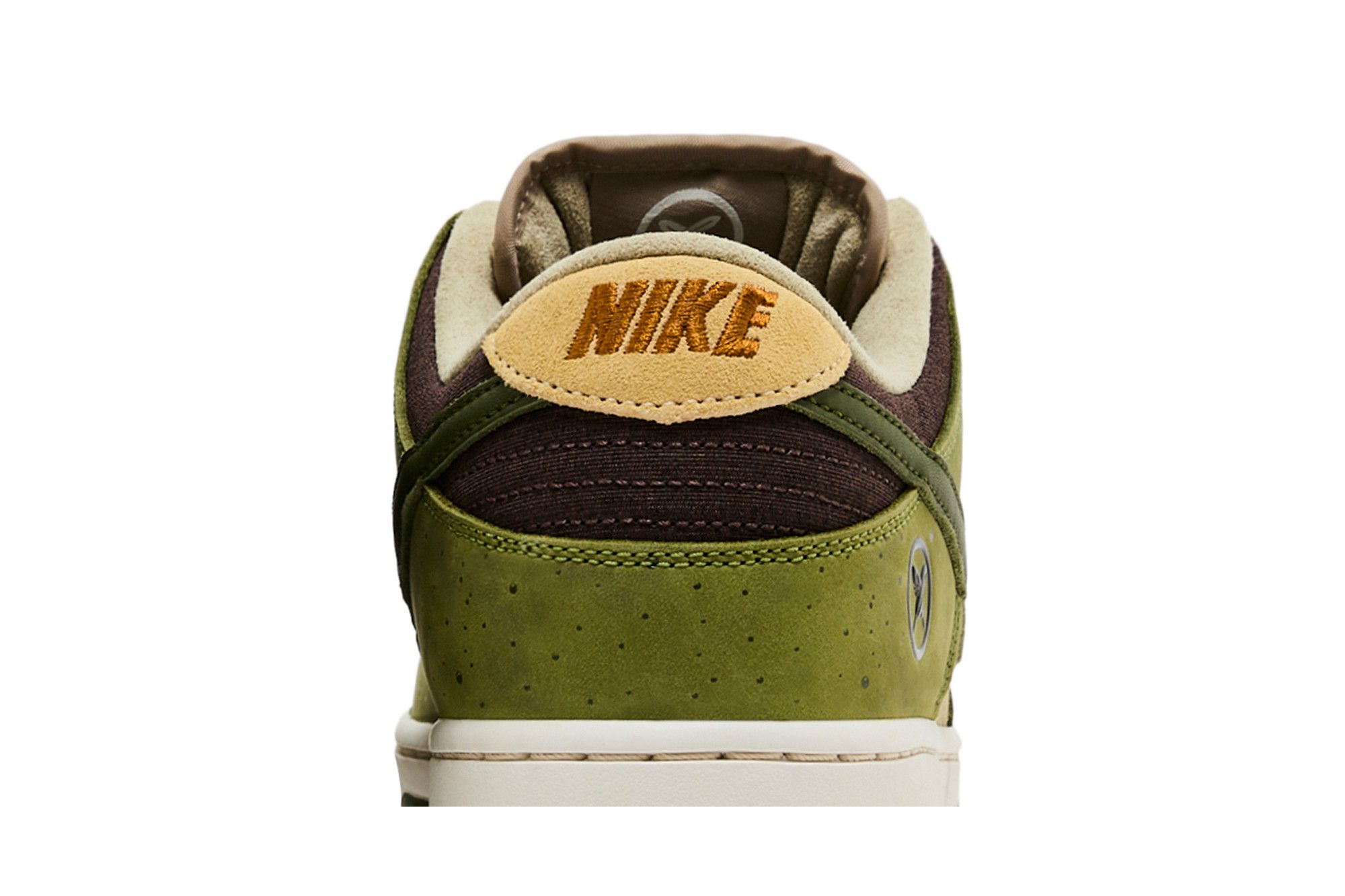 Cheap Yuto Horigome x Nike Dunk Low SB 'Asparagus' HF8022-300