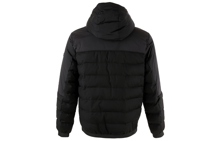 Lookbook Zegna 黑色可拆帽羽絨外套全拉鍊設計。 VV051-ZZT06-2K09