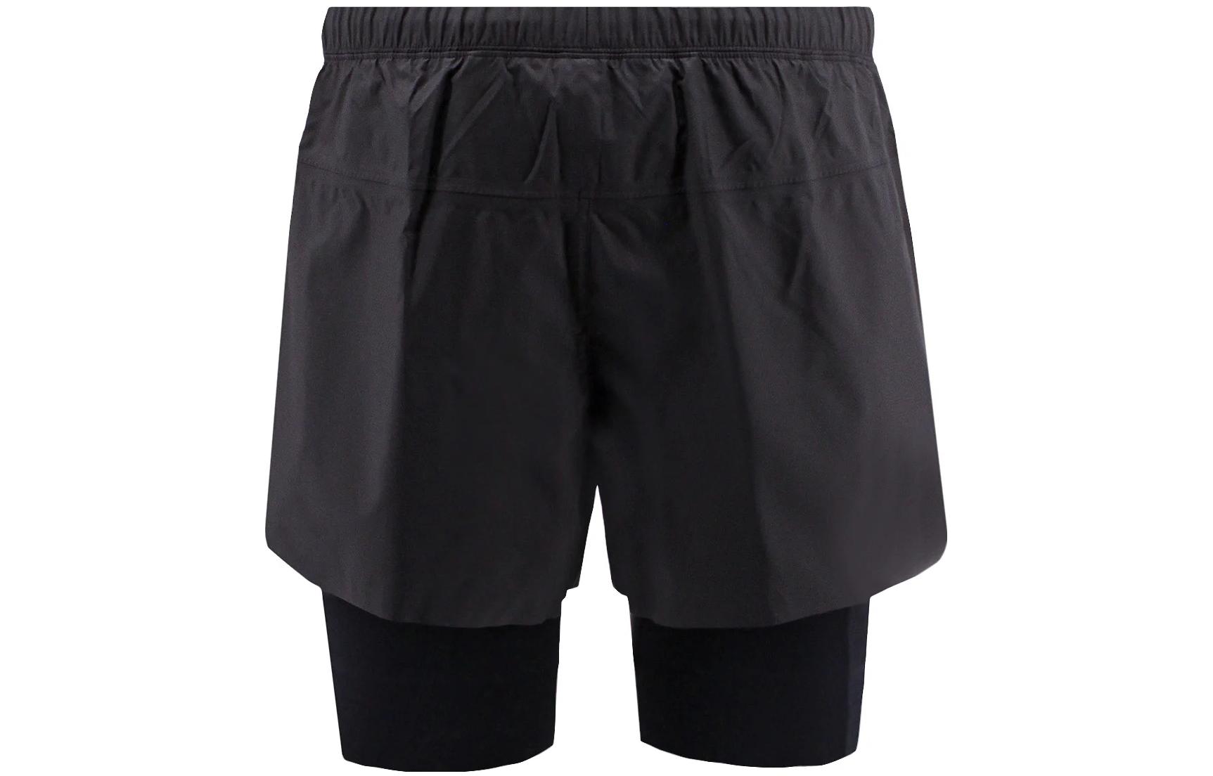 Lookbook Zegna 黑色彈性腰圍短褲附字母印花設計。 UBTC8A5NORTR1K09