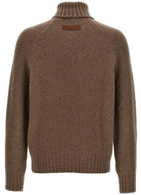 Suéter de Cuello Alto Slim Fit de Manga Larga Marrón Sólido Zegna. UCH50A6120211 Lookbook Suéter de Cuello Alto Slim Fit de Manga Larga Marrón Sólido Zegna. UCH50A6120211