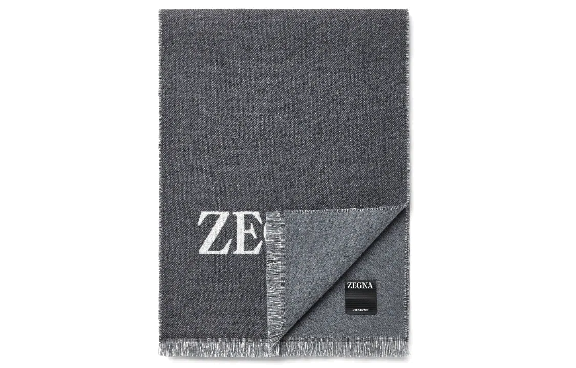 Zegna  Grey Wool Scarf with Stylish Comfort and Logo Design. Z4L50S-24A-GR1