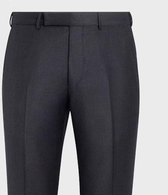 ゼニア スリムフィット ソリッドプリーツ スーツパンツ ネイビーブルー。 C22685-75TB12 Sizing ゼニア スリムフィット ソリッドプリーツ スーツパンツ ネイビーブルー。 C22685-75TB12