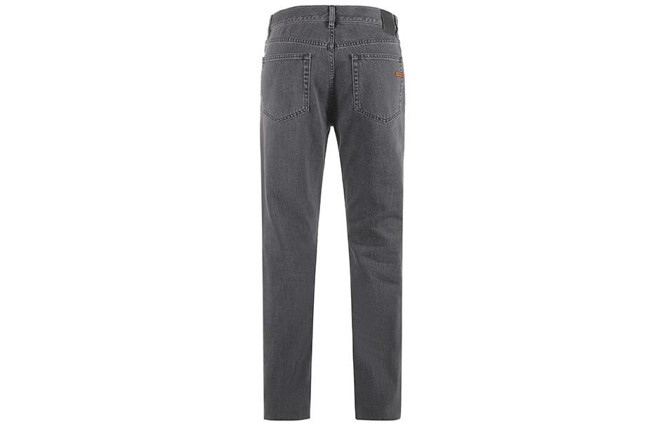 Lookbook Zegna 直筒修身灰色牛仔褲附品牌標誌與前側按扣口袋。 UCIC1A6-CITY-004