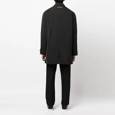 Zegna FW22 黑色中長款純色外套大衣. UATB1A414-K09 Shop Zegna FW22 黑色中長款純色外套大衣. UATB1A414-K09