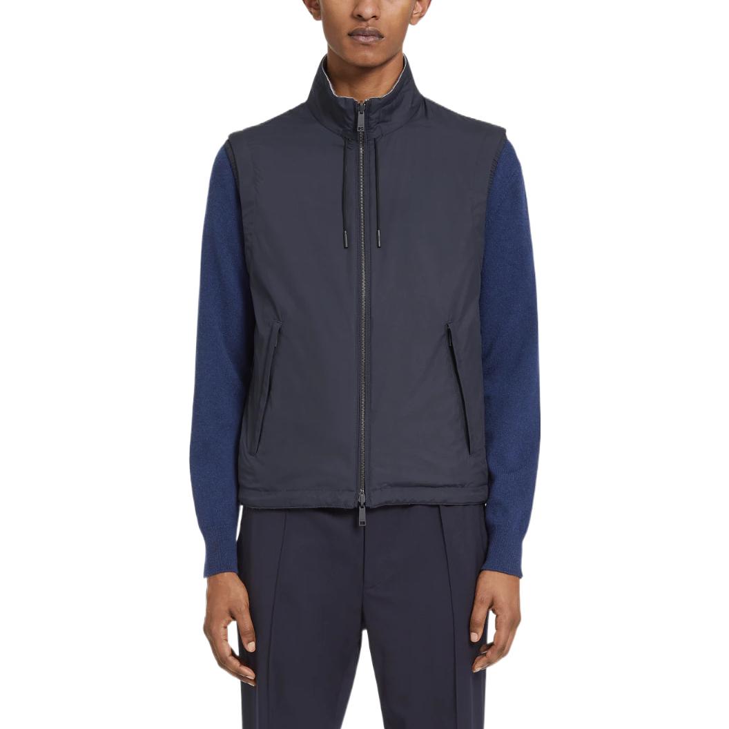 Shop 제냐 FW22 그레이 리버서블 베스트, 지퍼, 스트링, 포켓 디자인. E7T33-7110B-534