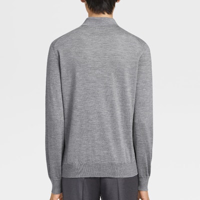 Zegna FW22 灰色長袖休閒款針織 Polo 衫。 E8J00132-K95 Shop Zegna FW22 灰色長袖休閒款針織 Polo 衫。 E8J00132-K95