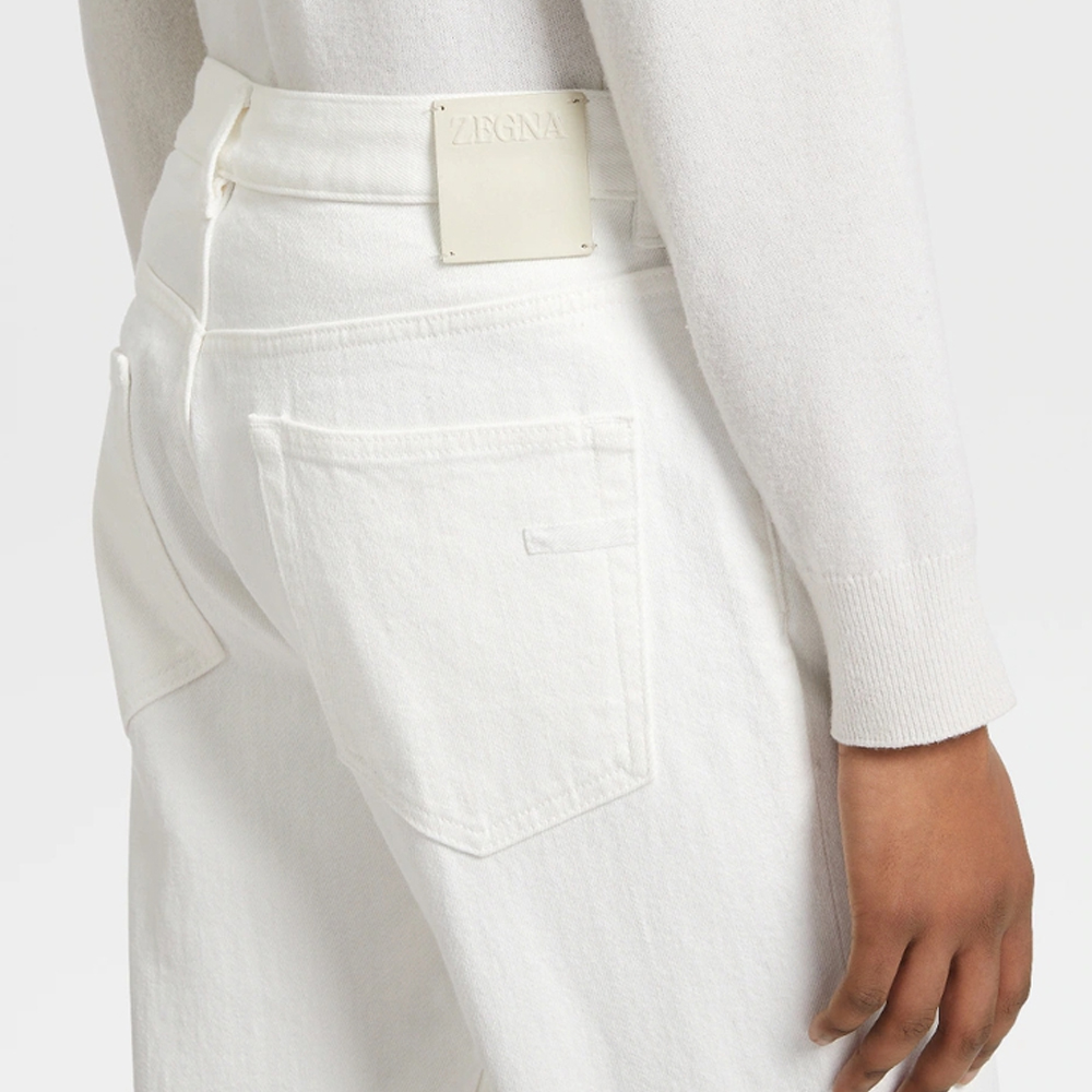 Details for 杰尼亚 FW22 中腰直筒纯白牛仔裤. E8I81-CITY-100