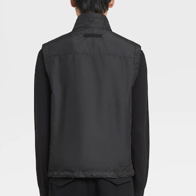 제냐 FW22 리버서블 블랙 조끼 - 지퍼, 스트링, 포켓 포함. E7T33-7110B-001 Details for 제냐 FW22 리버서블 블랙 조끼 - 지퍼, 스트링, 포켓 포함. E7T33-7110B-001