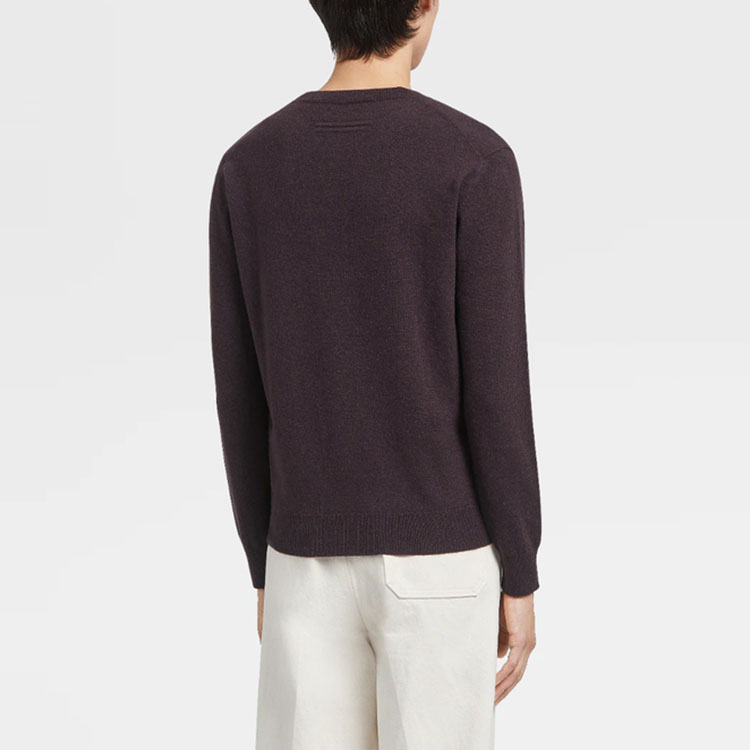 Shop Zegna FW22 Suéter Tejido Cuello Redondo Color Sólido Púrpura Oscuro. UAK10-110-L98