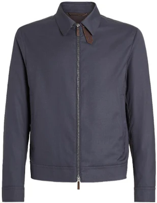 Zegna FW22 Jaket Zip-Up Warna Polos Biru Navy. U7T25-7101-531 Order Zegna FW22 Jaket Zip-Up Warna Polos Biru Navy. U7T25-7101-531