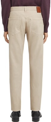 傑尼亞FW22男裝米色直筒休閒牛仔褲。 E8PZW-CITY-830 Lookbook 傑尼亞FW22男裝米色直筒休閒牛仔褲。 E8PZW-CITY-830