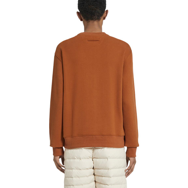 Shop Zegna FW22標誌印花男士紅棕色圓領套頭衫 UA522-ACT872-VJC