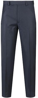 杰尼亚 FW24 黑蓝色条纹单排扣双开叉西装。 82272-2A8281-CGA Purchase 杰尼亚 FW24 黑蓝色条纹单排扣双开叉西装。 82272-2A8281-CGA