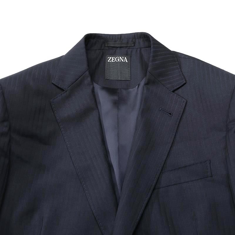 Cheap 杰尼亚 FW24 黑蓝色条纹单排扣双开叉西装。 82272-2A8281-CGA