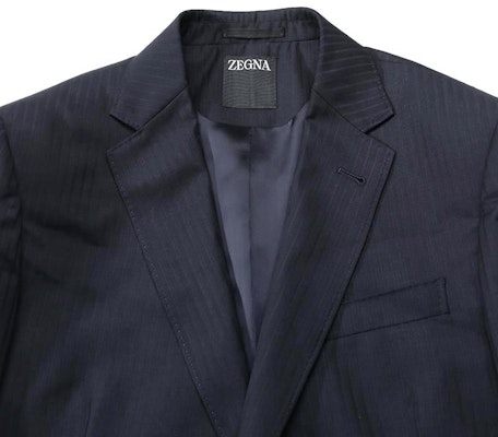 杰尼亚 FW24 黑蓝色条纹单排扣双开叉西装。 82272-2A8281-CGA Cheap 杰尼亚 FW24 黑蓝色条纹单排扣双开叉西装。 82272-2A8281-CGA