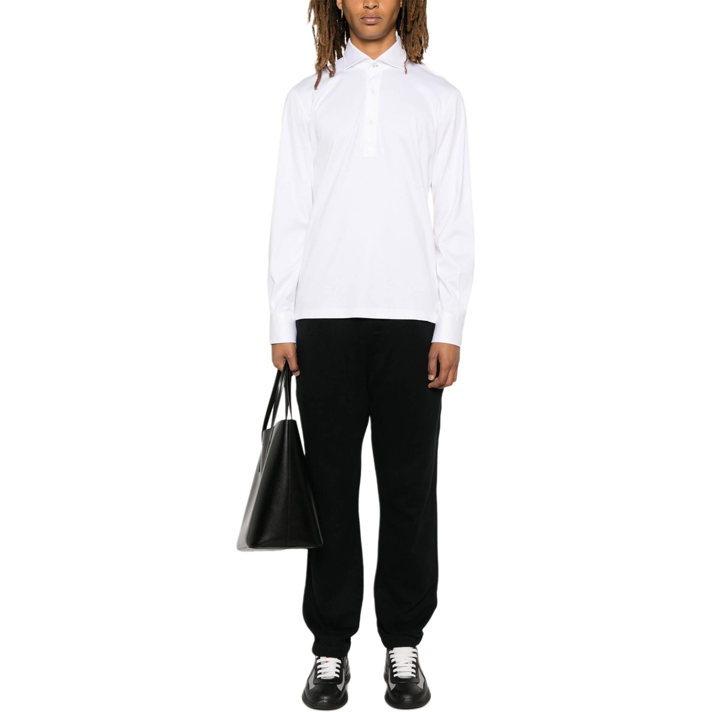 Lookbook Zegna 深藍色標誌細節彈性腰圍慢跑長褲 FW24。 UE522-A8EPA7