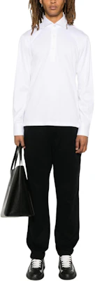 Zegna 深藍色標誌細節彈性腰圍慢跑長褲 FW24。 UE522-A8EPA7 Lookbook Zegna 深藍色標誌細節彈性腰圍慢跑長褲 FW24。 UE522-A8EPA7