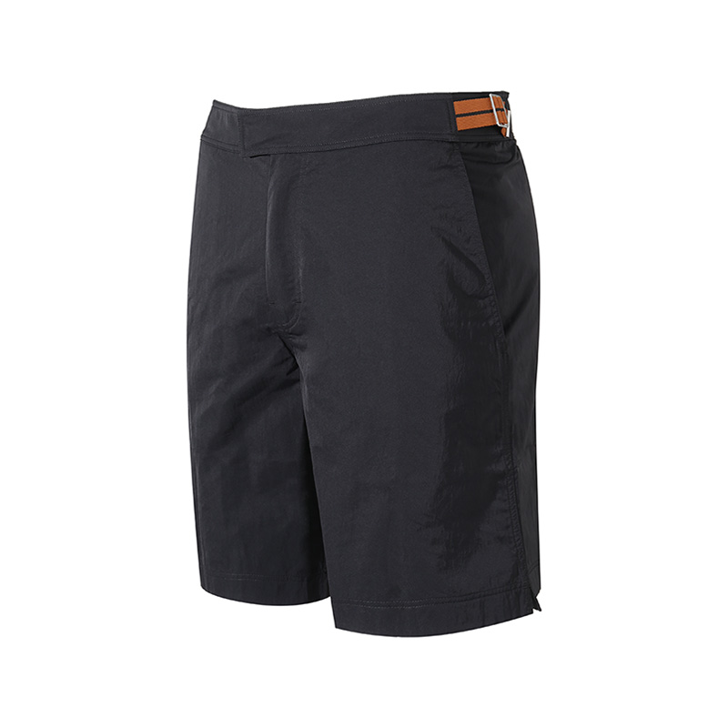 Shop Zegna SS24 黑色中腰直筒沙灘短褲附拉鍊。 N7B73-2410-001