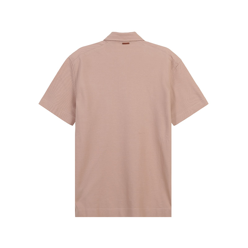 Lookbook Zegna SS24 Polo Lengan Pendek Warna Cinnamon Pink dengan Poket. UD392A-7D752-P04