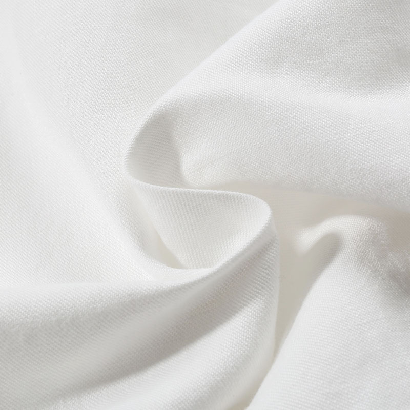 Sizing Zegna SS24 白色長袖休閒襯衫，單排扣領設計。 UDX12A7-SRF6-002