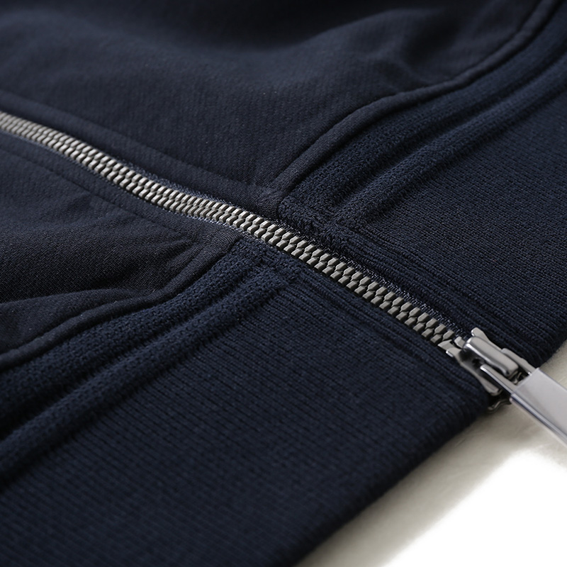 Sizing Zegna 男士海軍藍棉質拉鍊連帽外套 SS24 系列. UD553-A7D859-B09