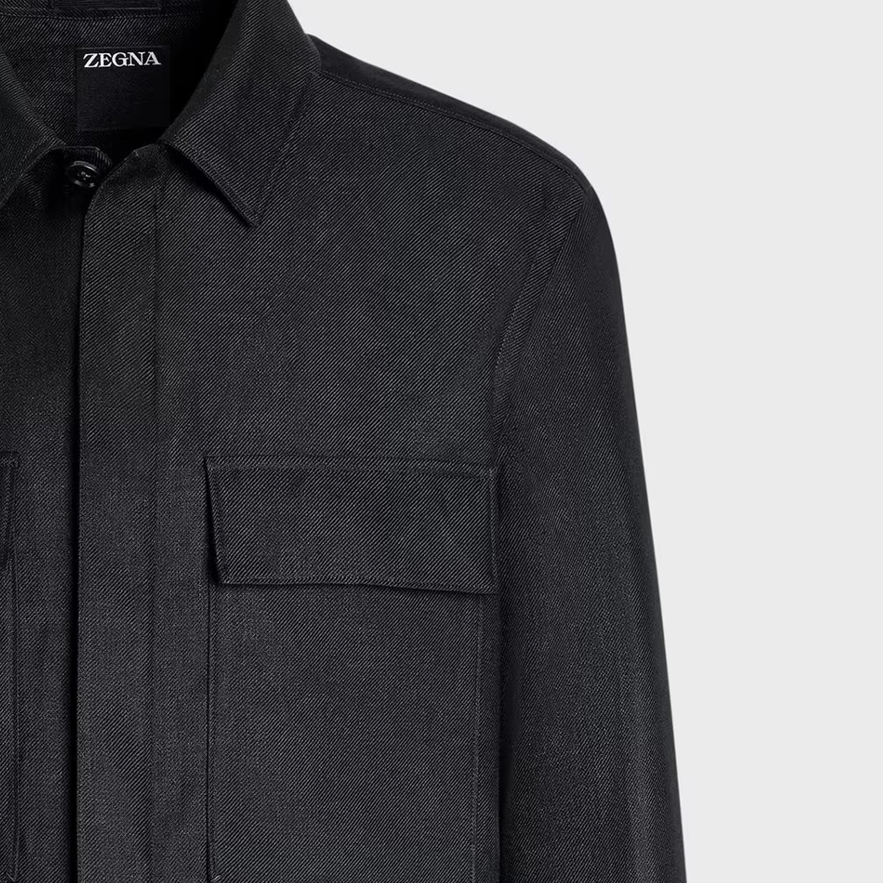 Sizing Zegna SS24 男士純黑色扣襟設計長袖襯衫。 UDV60A7-SOT10-K08