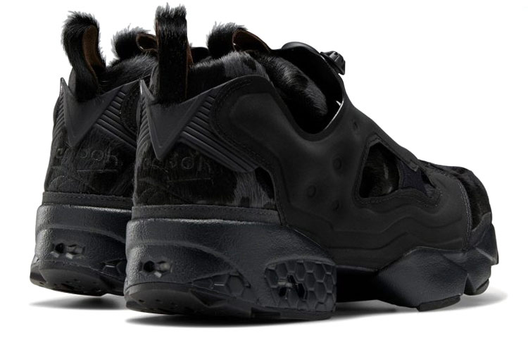 Shop ZOZOTOWN x Reebok Pump Fury OG ‘黑色’ GX1406