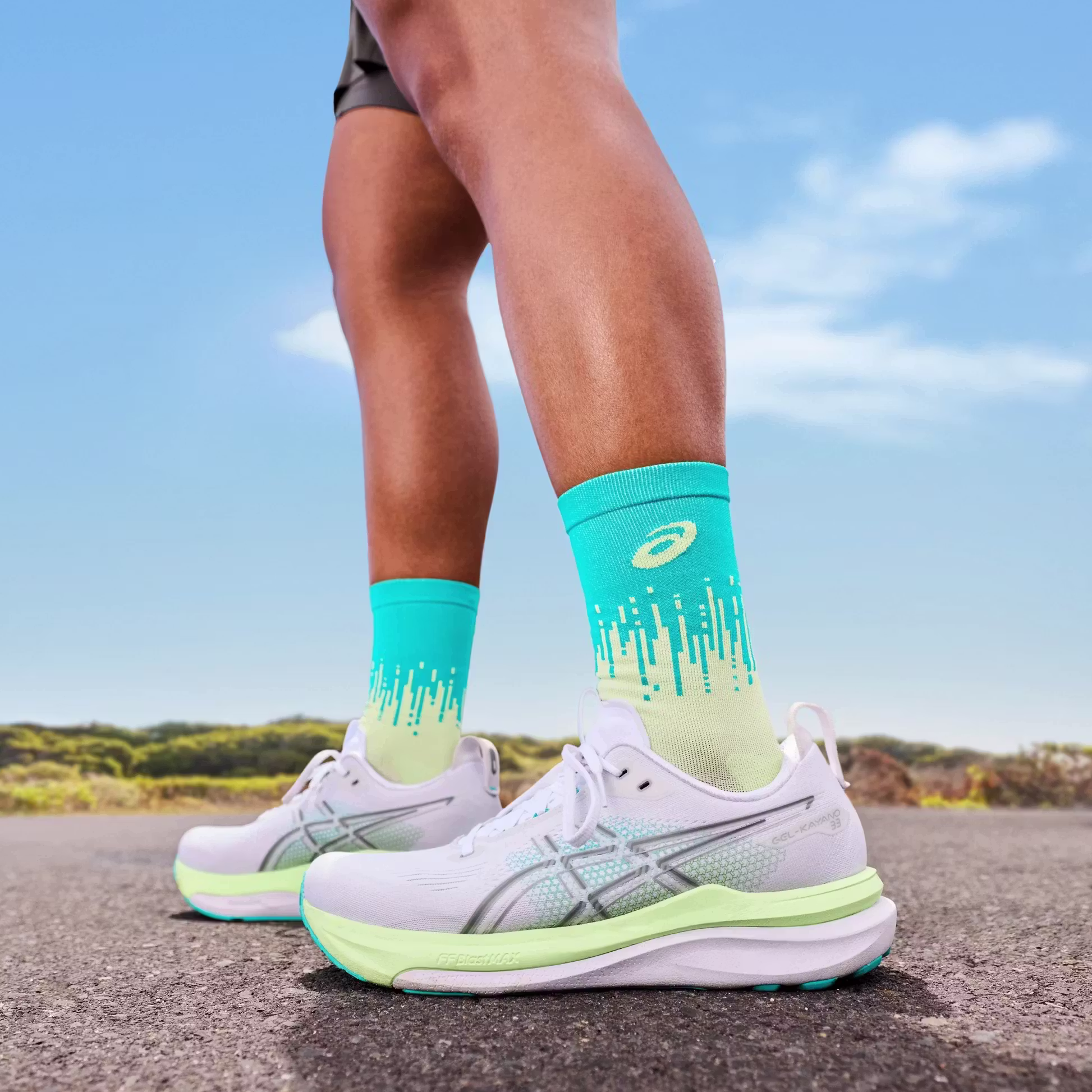 ASICS Gel-Kayano 33 vs Kayano 32: Stability Reimagined - Novelship News